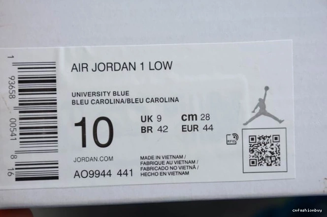Jordan Low (W) 1 Air AO9944-441 UNC 1114